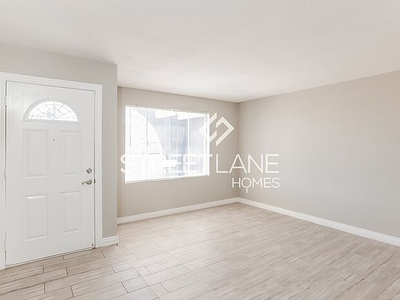 2nd image of 4904 W Desert Cove Ave