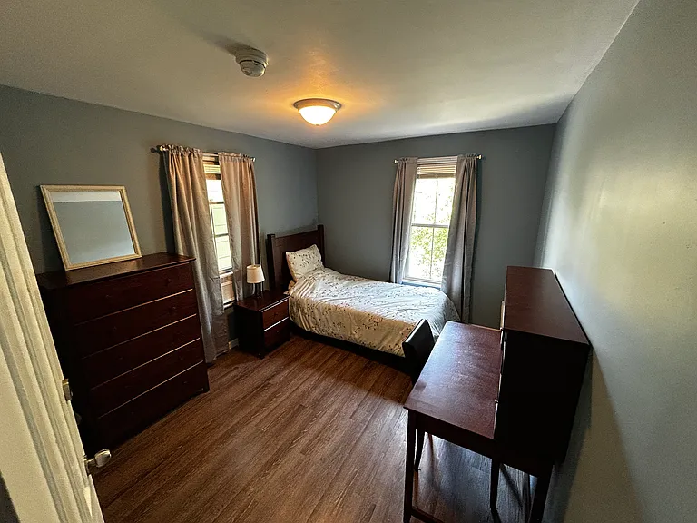 31 Maple Ave — Photo 8