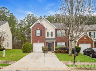 9453 Lakeview Rd, Union City, GA 30291