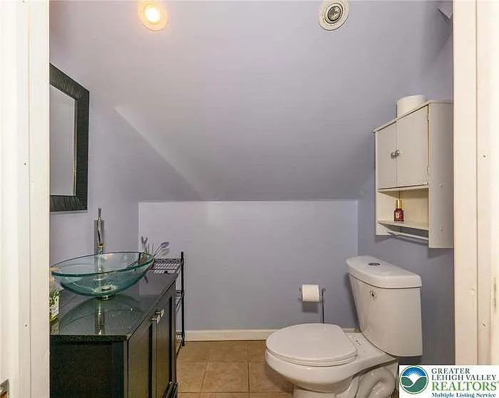 219 S 25th St #219 — Photo 10
