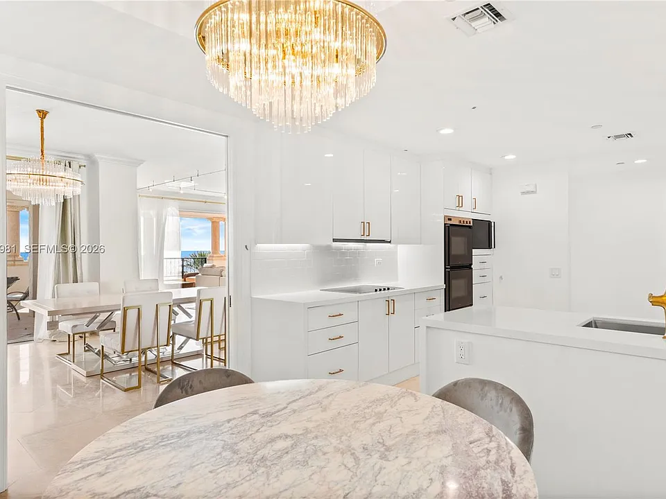 7642 Fisher Island Dr #7642