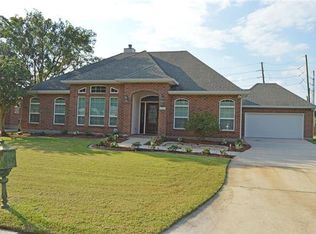1805 Lake Superior Dr, Harvey, LA 70058