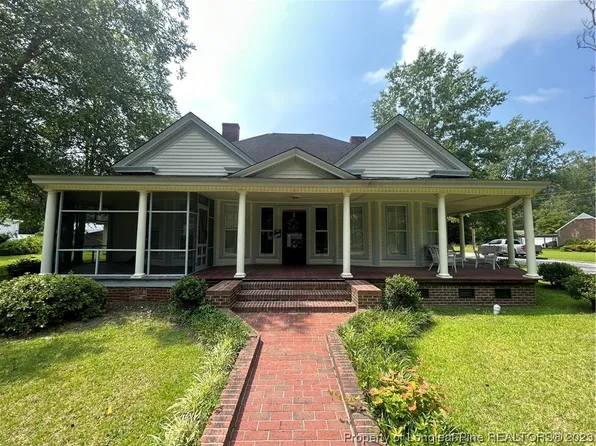 500 E 3rd Ave, Red Springs, NC 28377