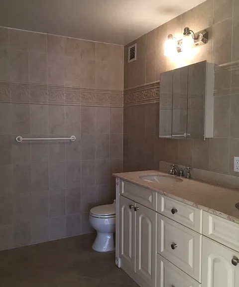 26 W Broadway Blvd #303 — Photo 21