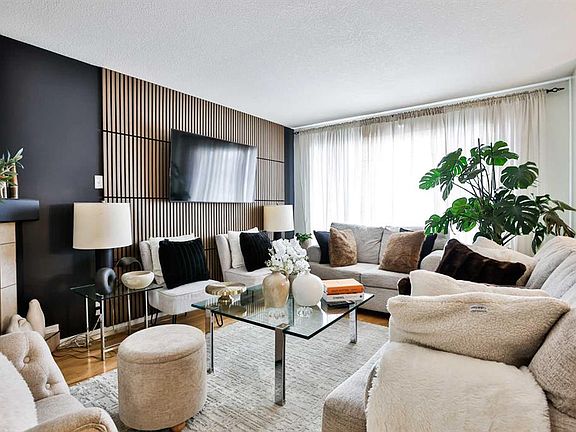 3rd image of 33 Chilcotin Rd S