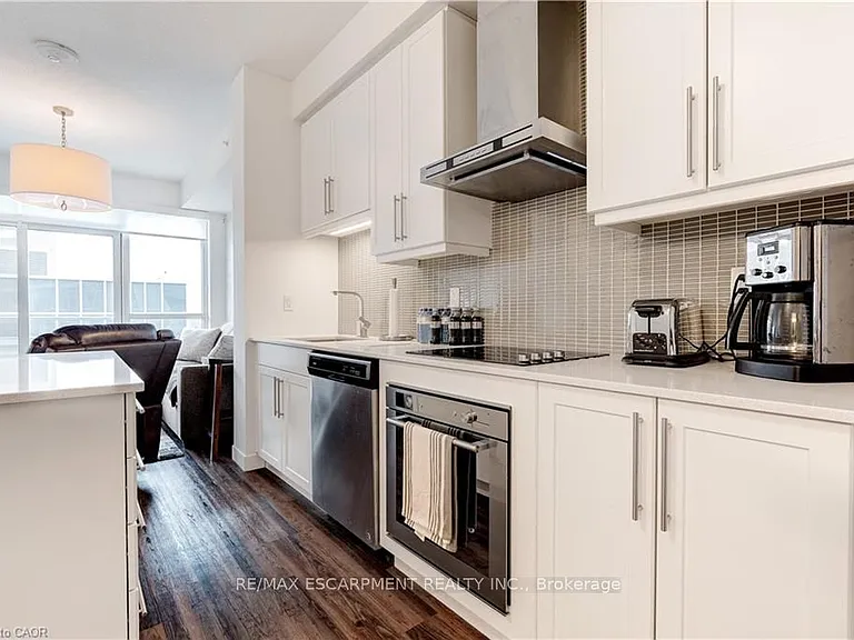 2087 Fairview St #2101 — Photo 6