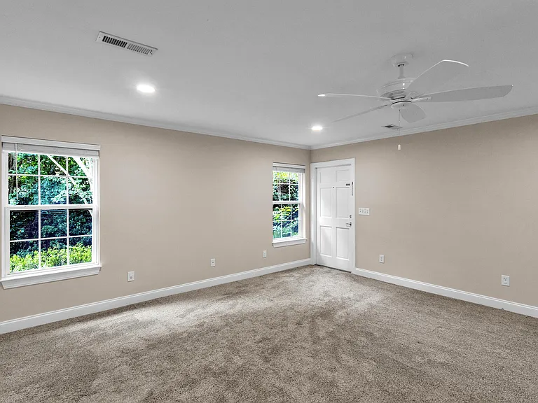 1225 Winston St — Photo 26