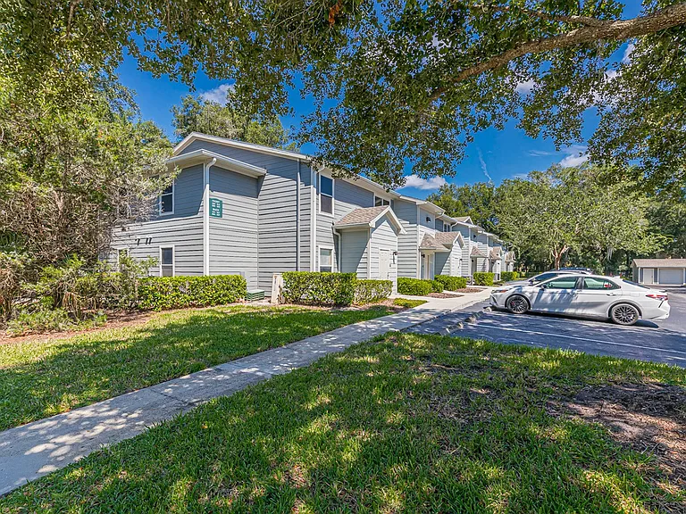 Enclave at Pine Oaks — Photo 25