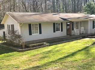 190 Aubrey Thomas Ln, Dobson, NC 27017