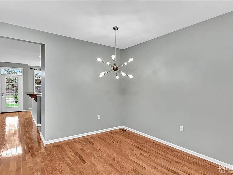 27 Vincent Behan Blvd #27 — Photo 7