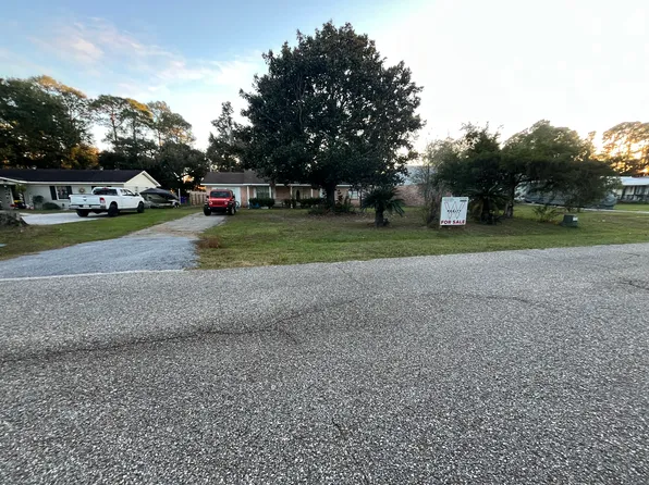 355 W 23rd Ave, Gulf Shores, AL 36542