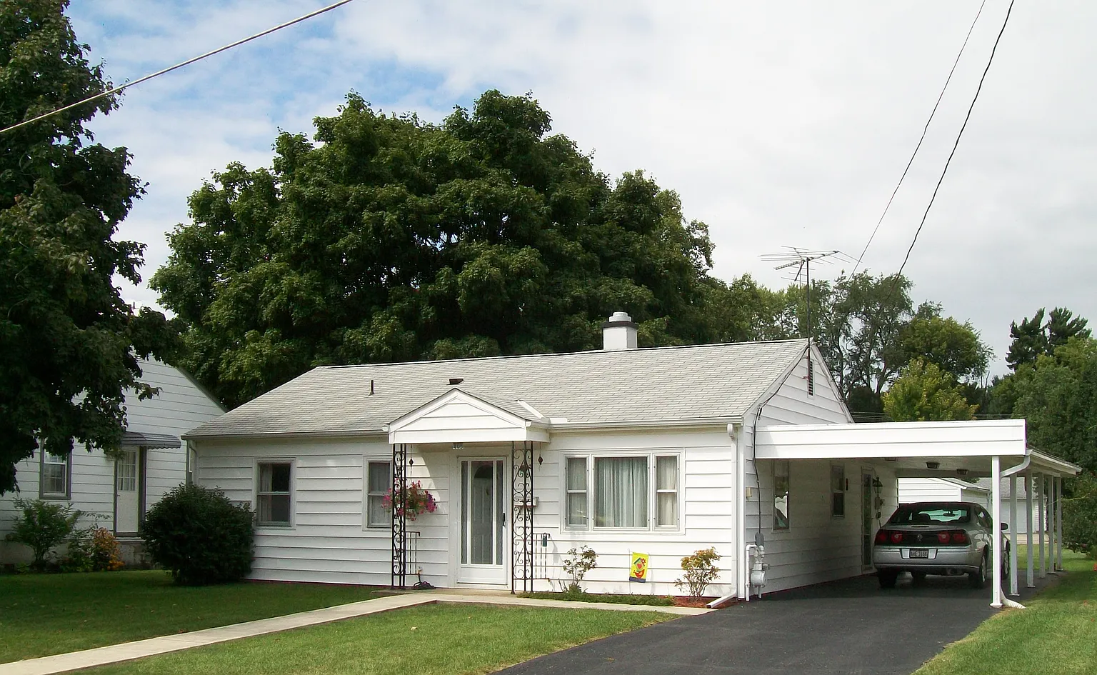408 Elm St photo 1
