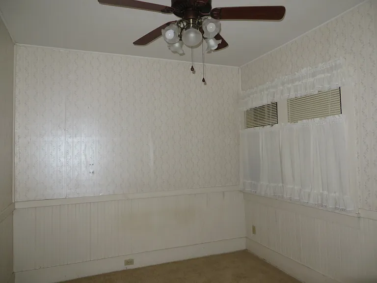 813 NE 3rd Ave — Photo 11