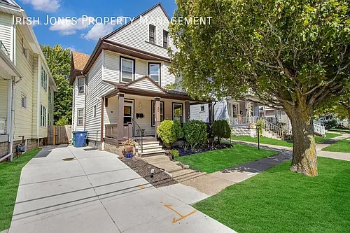 24 Briggs Ave #1 Photo 1