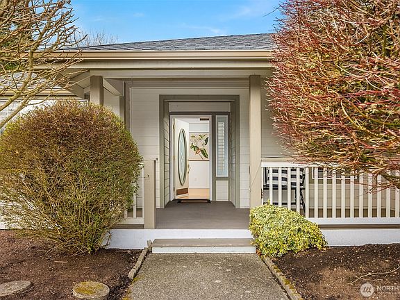 3rd image of 19763 12th Avenue NE