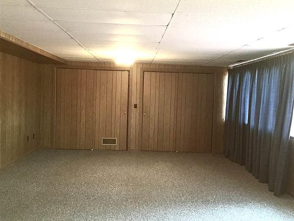 3rd image of 137 1st Ave W