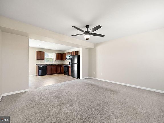 3rd image of 157 Wye Oak Dr