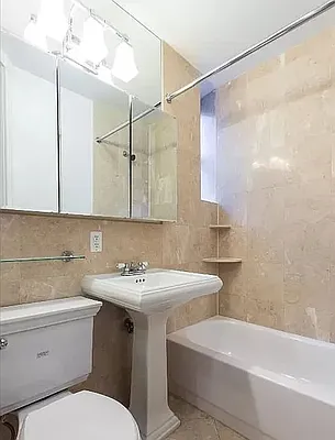 Rented by REAL New York | media 7