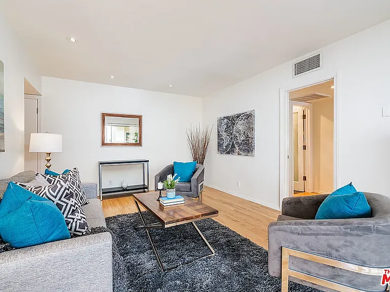 1410 S Bentley Ave #104 — Photo 15