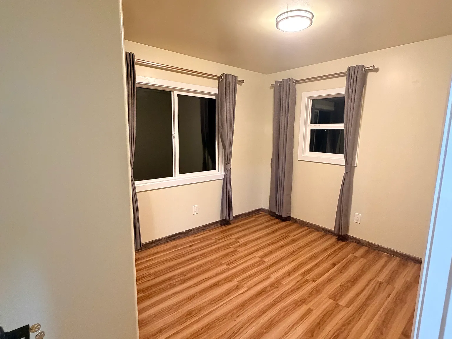 2 bed, 2198 sqft, $2,500 — Photo 3
