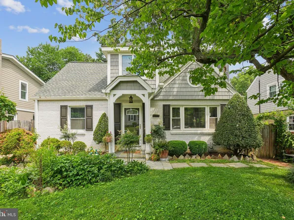 5725 1st St S, Arlington, VA 22204