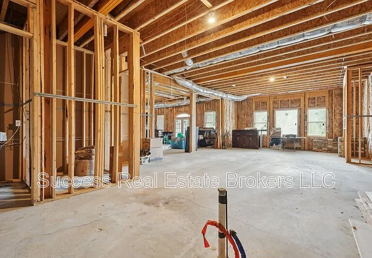343 Summer Garden Dr — Photo 75