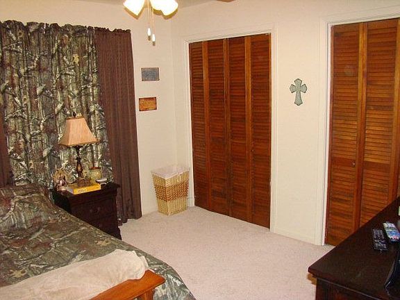 5th image of 211 Englewood Dr