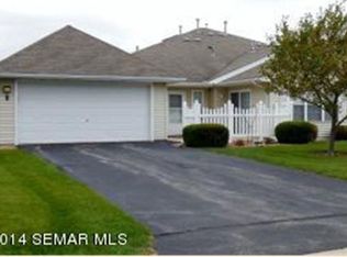 2005 B Oak Tree Ln, Austin, MN 55912