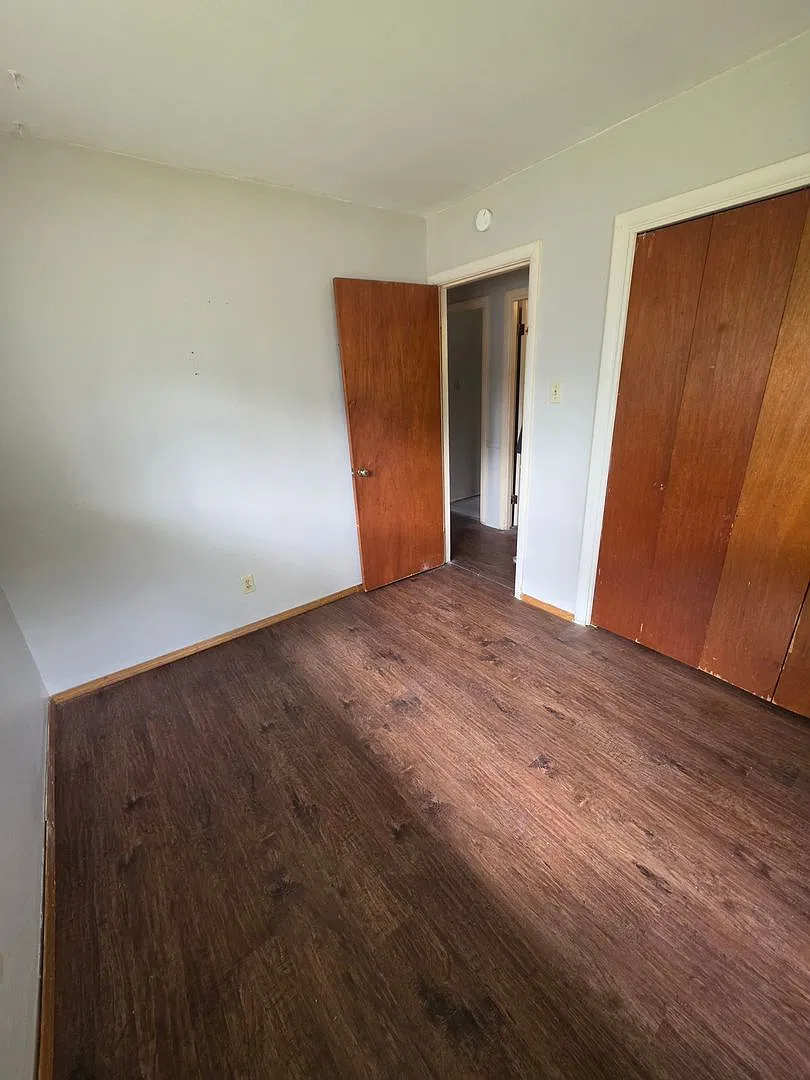 Nice 3BD/1BA with Garage — Photo 2