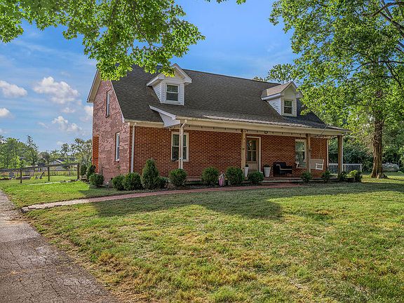 2nd image of 215 Danville Rd #1