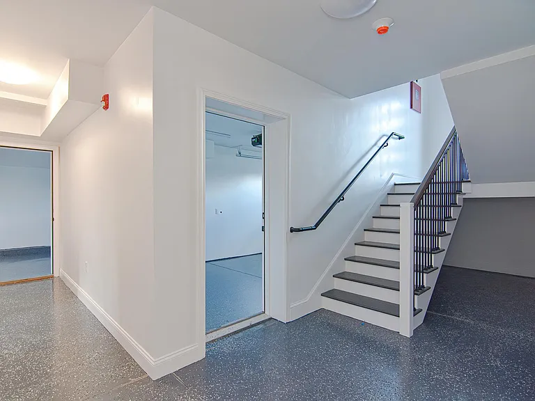 27 Chestnut St — Photo 29