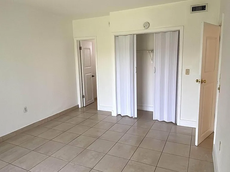 2940 NE 203rd St #C102 — Photo 14