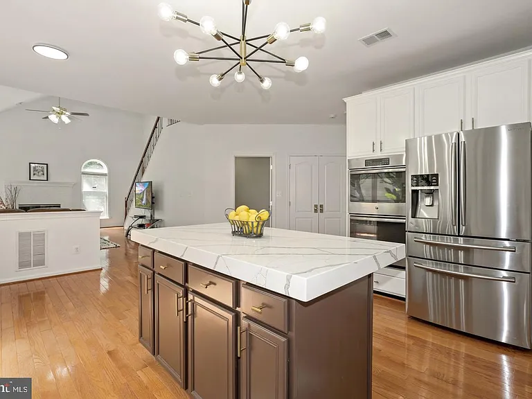 5045 Worthington Woods Way — Photo 15