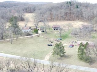 N25209 Rogness Coulee Rd, Ettrick, WI 54627