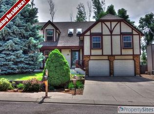 2826 Country Club Cir, Colorado Springs, CO 80909