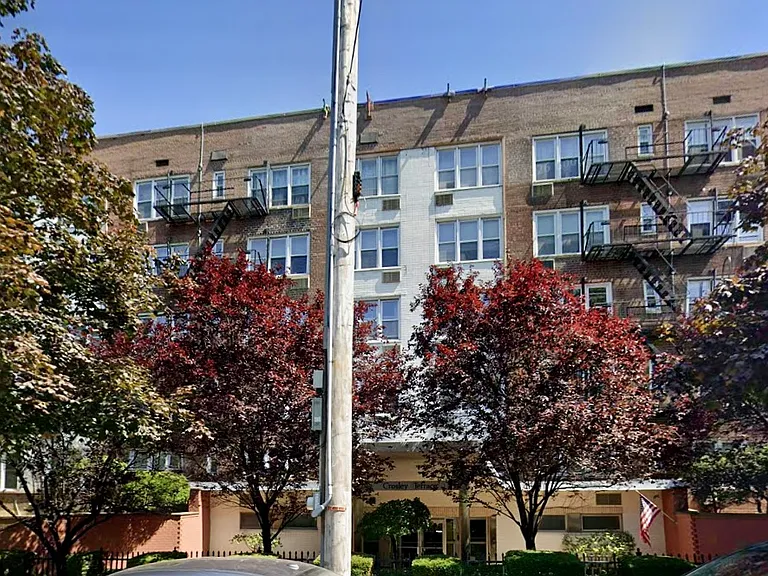 2160 Center Ave #3J — Photo 1
