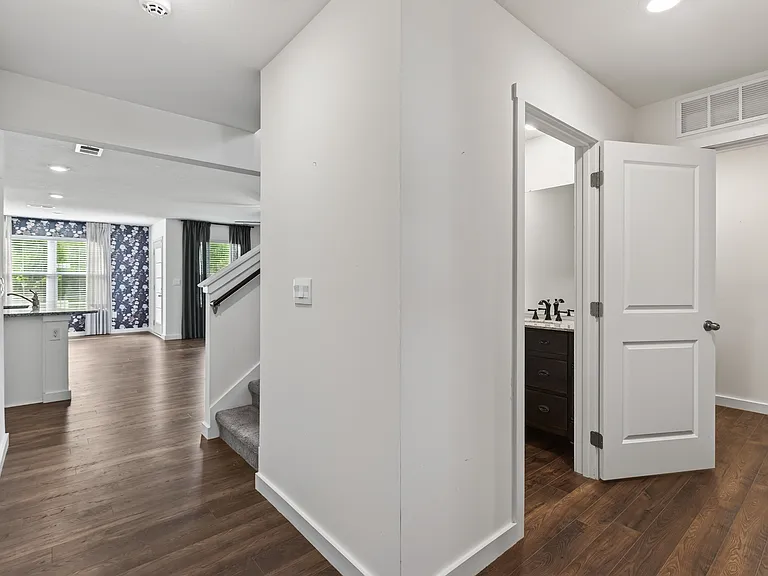 136 S Blissful Meadows Dr — Photo 4
