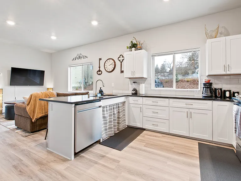 509 S Scott St #103 — Photo 15