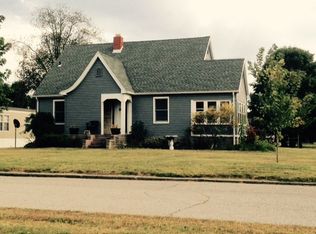 801 E Locust St, Fort Branch, IN 47648