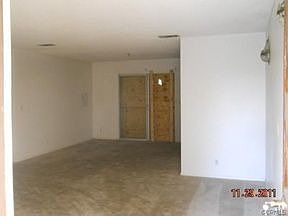 1st image of 550 Fern Pl