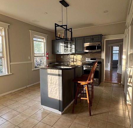 3rd image of 39 Struyk Ave #2