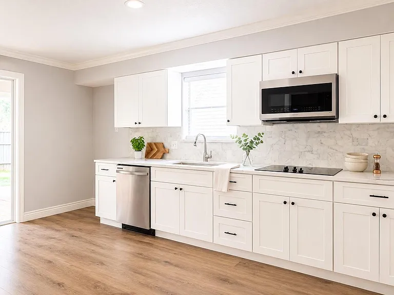 14011 Wickersham Ln — Photo 4