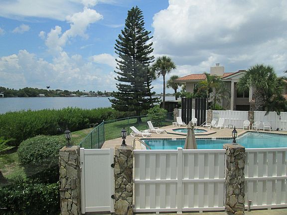 3rd image of 18 Marina Isles Blvd APT 106