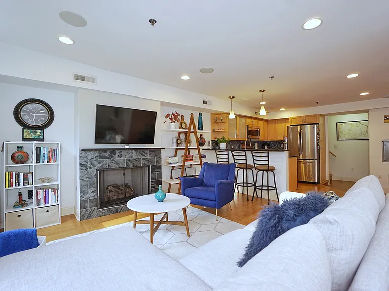 223 Park Ave #2 — Photo 4