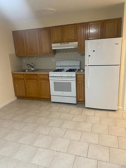 1st image of 3231 Ampere Ave APT 2
