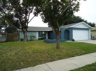 10320 Leaning Oak Dr, Port Richey, FL 34668