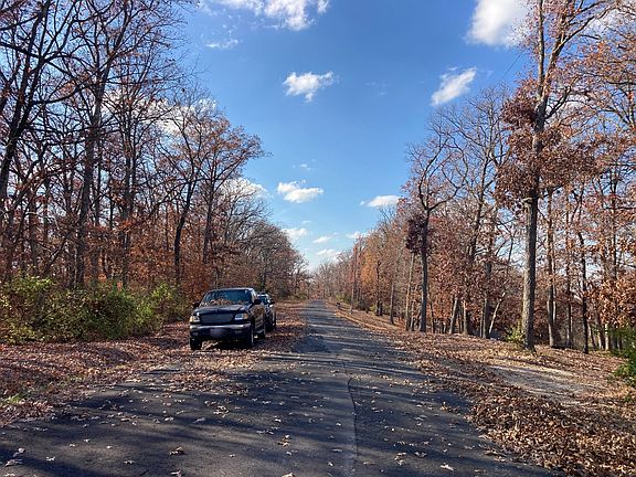 5th image of 2121 E Northwood Dr