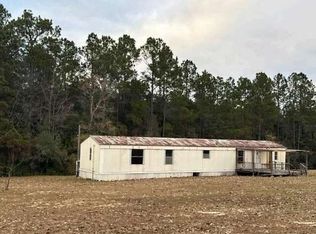 25305 Pinecrest Dr, Picayune, MS 39466