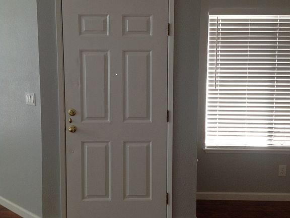 3rd image of 5003 N Laguna Dr