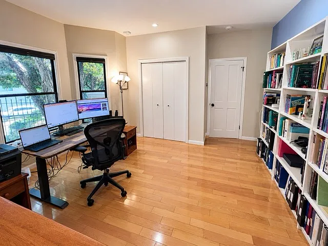 1810 20th St #1810 — Photo 11